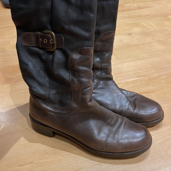 Stuart Weitzman brown leather/textured leather satin lined interior buckle boots - Picture 10 of 16